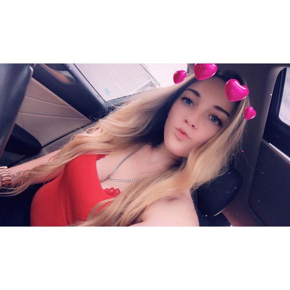 Meet your Posher, Bree - Picture 1 of 1